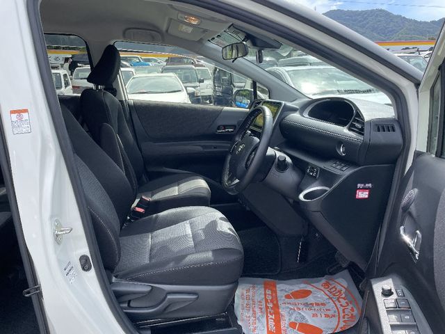 Toyota SIENTA 2021-02 9738-4