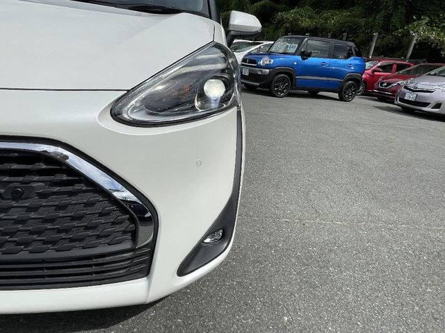 Toyota SIENTA 2021-02 9738-27