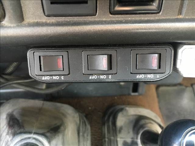 Toyota LAND CRUISER 1988-11 4146-18
