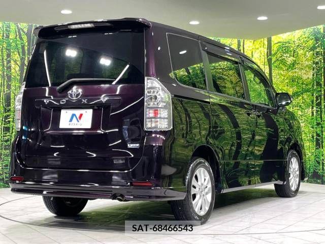 Toyota VOXY 2010-09 328830-17