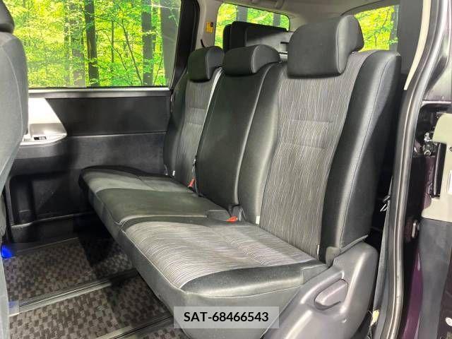 Toyota VOXY 2010-09 328830-8