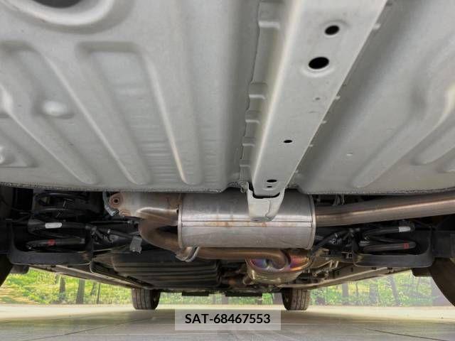 Toyota VOXY 2018-09 321577-19