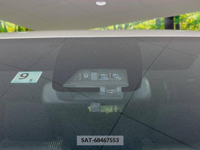 Toyota VOXY 2018-09 321577-2