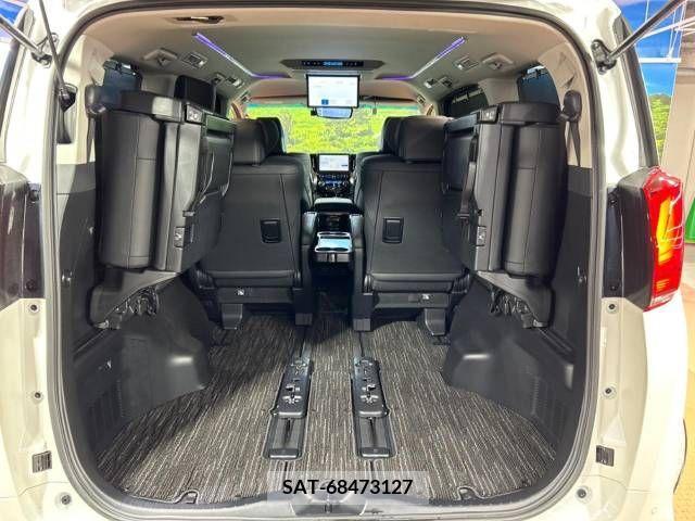 Toyota ALPHARD 2021-03 241551-10