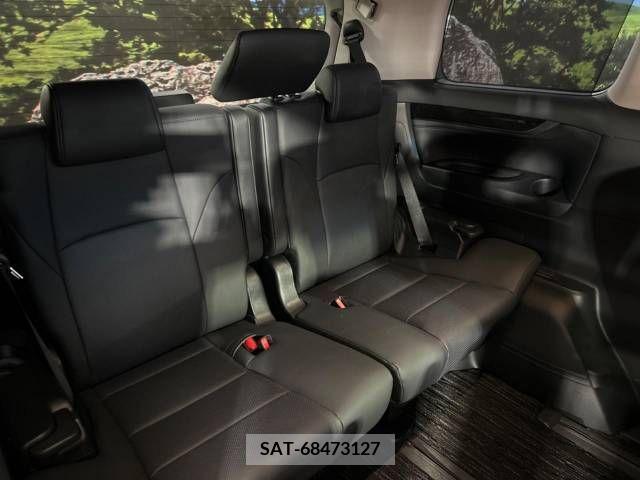 Toyota ALPHARD 2021-03 241551-9