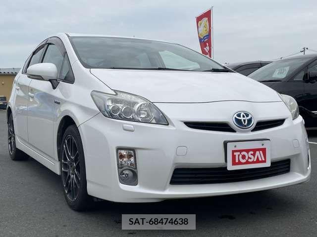 Toyota PRIUS 2011-06 335619-11