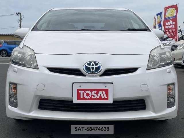 Toyota PRIUS 2011-06 335619-10