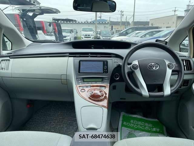 Toyota PRIUS 2011-06 335619-8