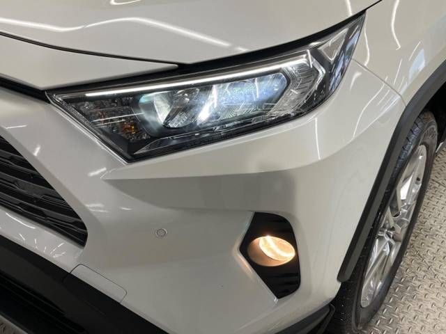 Toyota RAV4 2020-10 15787-12