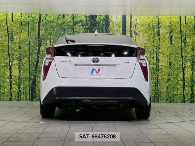 Toyota PRIUS 2017-02 383380-15
