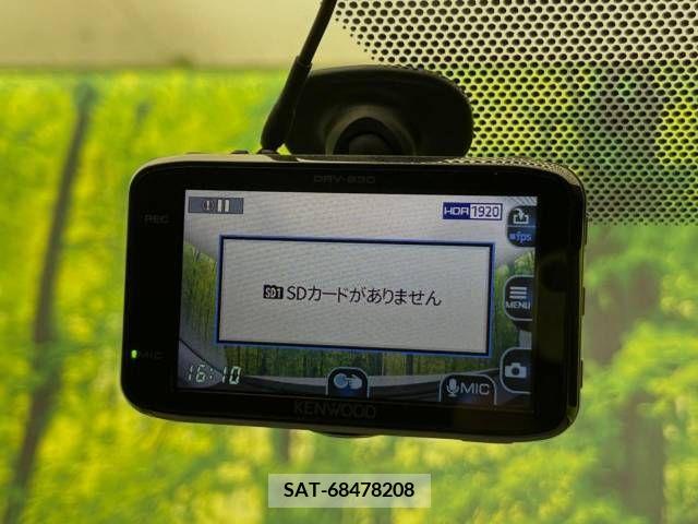 Toyota PRIUS 2017-02 383380-5