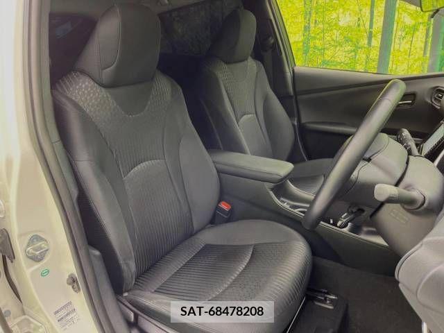 Toyota PRIUS 2017-02 383380-9