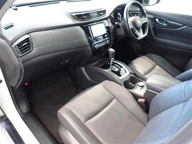 Nissan X-TRAIL 2019-10 16329-28