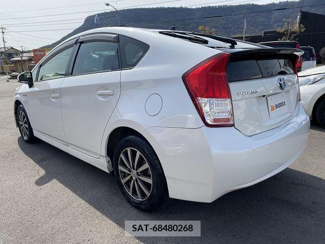 Toyota PRIUS 2012-03 217711-8
