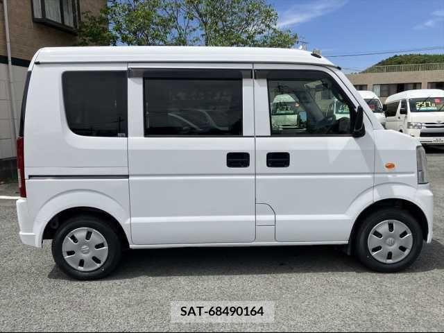 Suzuki EVERY 2013-09 269180-11