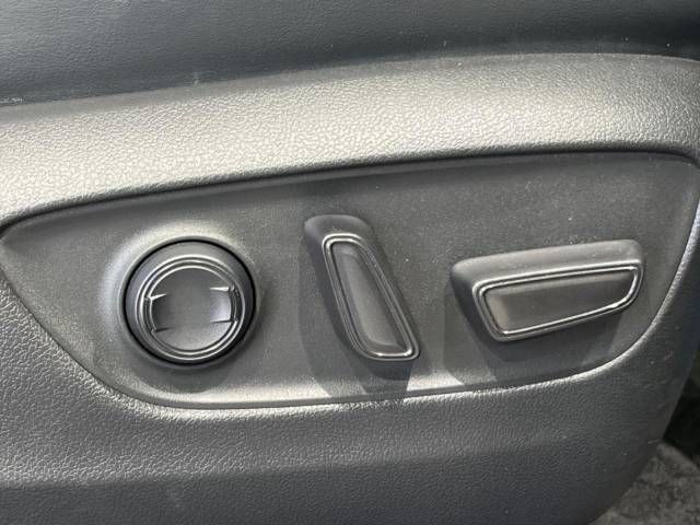 Toyota RAV4 2020-11 193076-7