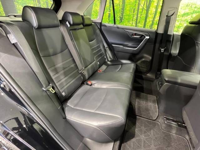 Toyota RAV4 2020-11 193076-9