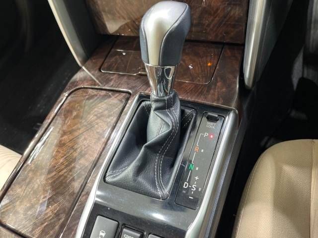 Toyota MARK X 2019-06 193426-19
