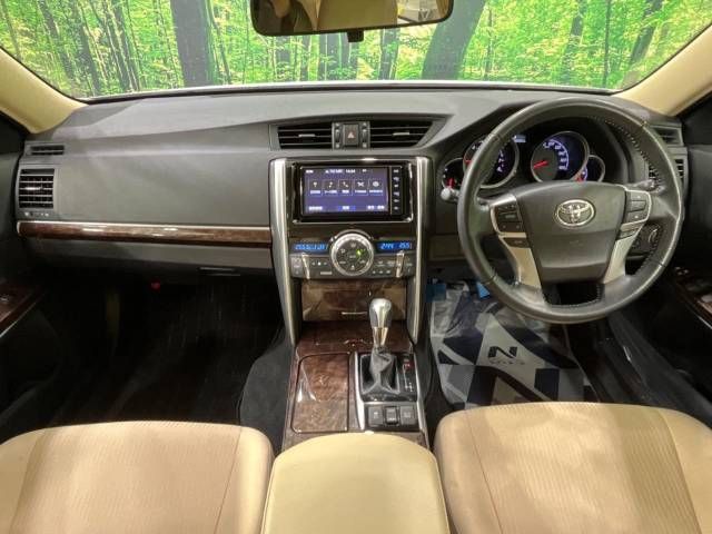 Toyota MARK X 2019-06 193426-1