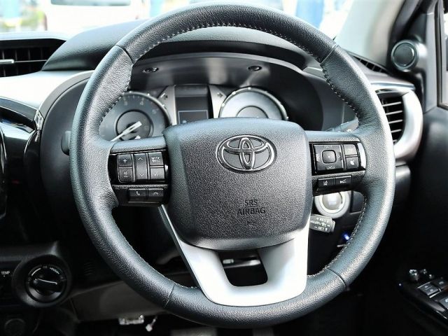 Toyota HILUX 2020-01 16703-4