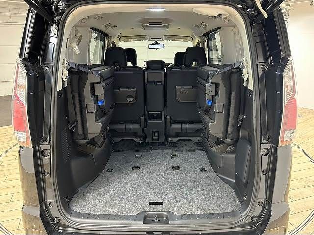 Nissan SERENA 2017-03 20629-10