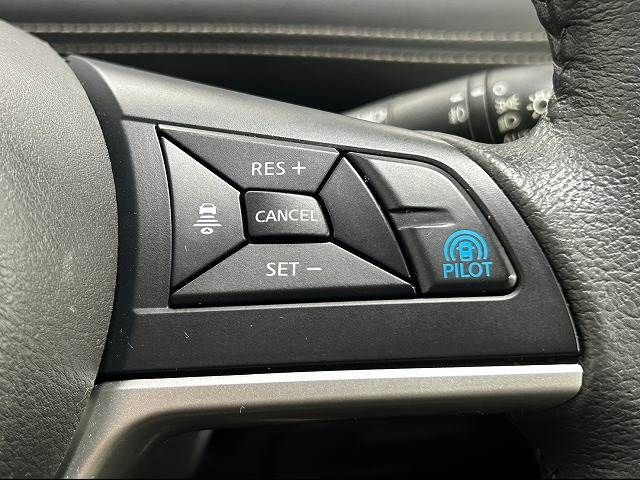 Nissan SERENA 2017-03 20629-7