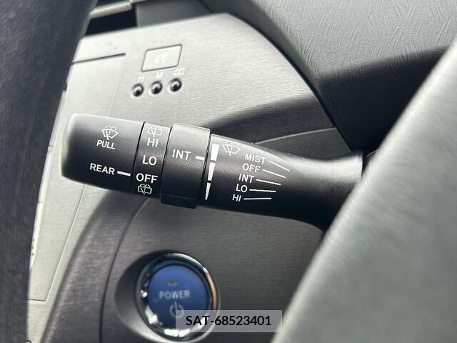 Toyota PRIUS 2012-08 336641-13