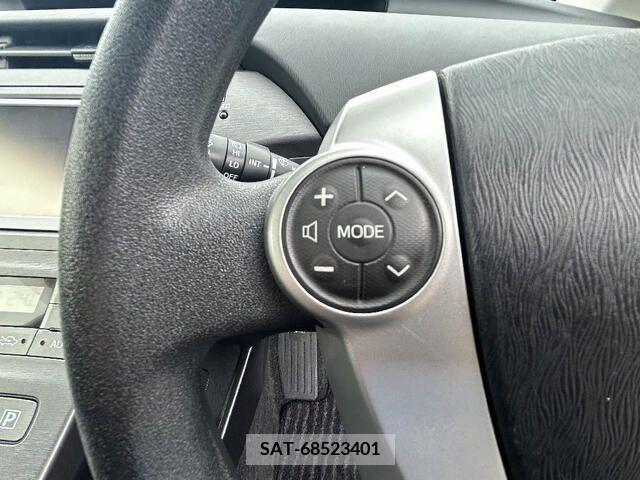 Toyota PRIUS 2012-08 336641-11