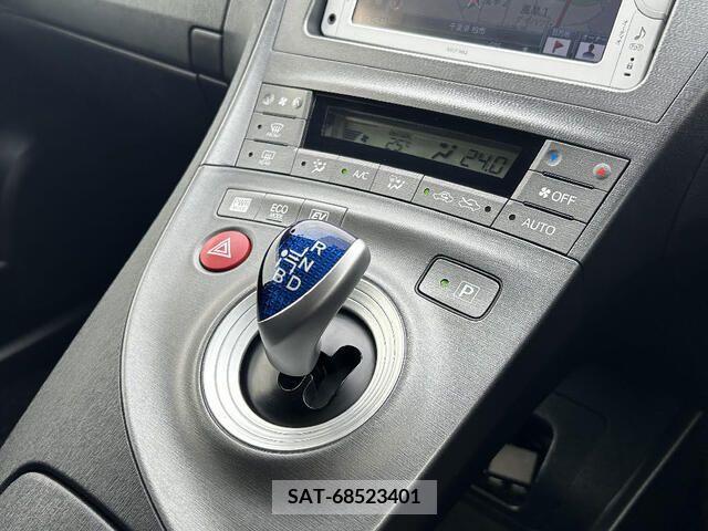 Toyota PRIUS 2012-08 336641-7