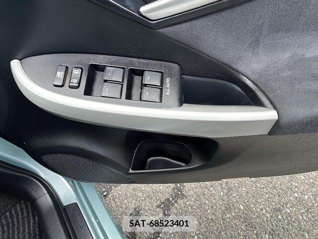Toyota PRIUS 2012-08 336641-18