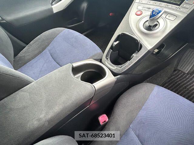 Toyota PRIUS 2012-08 336641-17