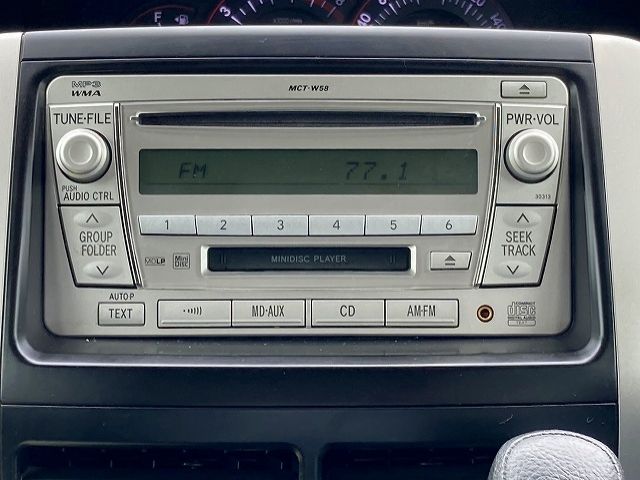Toyota VOXY 2010-02 8599-4