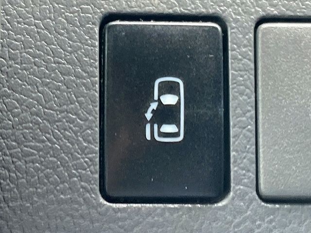 Toyota VOXY 2010-02 8599-14