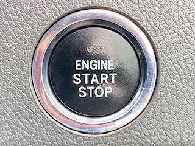 Toyota VOXY 2010-02 8599-5