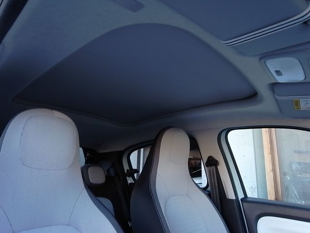 Renault TWINGO 2020-11 195348-21