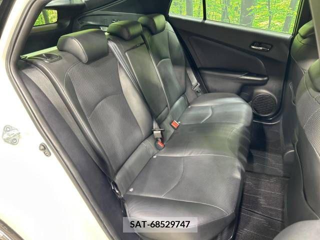 Toyota PRIUS 2019-10 282145-9