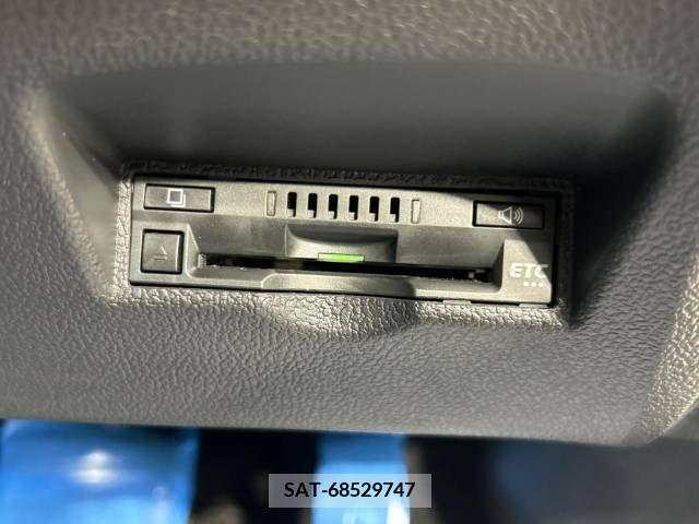 Toyota PRIUS 2019-10 282145-6