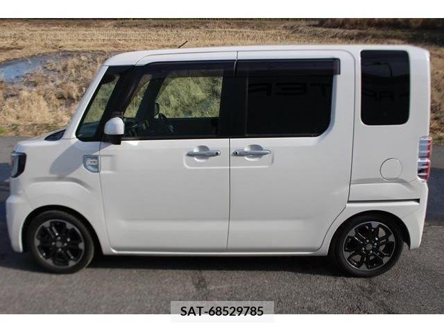 Daihatsu WAKE 2017-02 224156-8