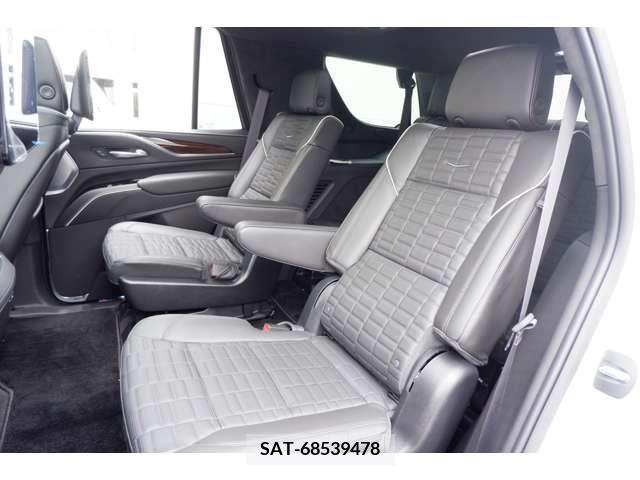 Cadillac ESCALADE 2022-12 263345-17