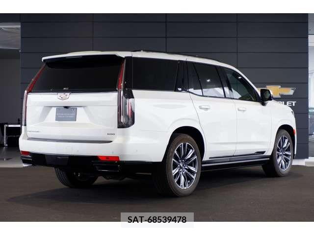 Cadillac ESCALADE 2022-12 263345-2