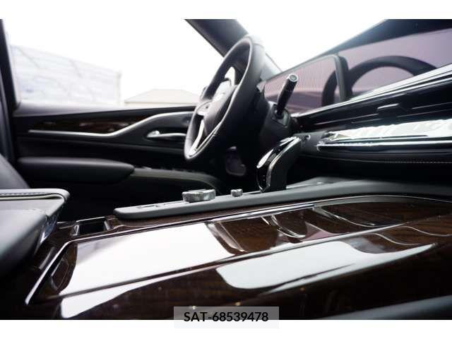 Cadillac ESCALADE 2022-12 263345-9