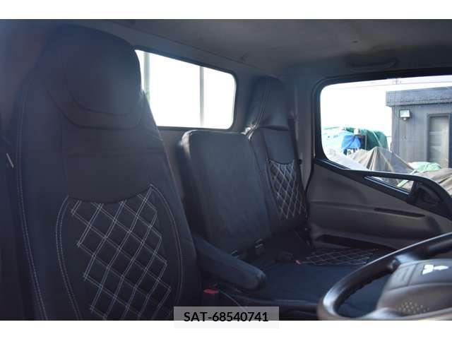 Mitsubishi CANTER 2017-03 223970-12