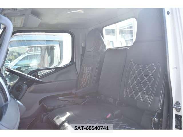 Mitsubishi CANTER 2017-03 223970-13