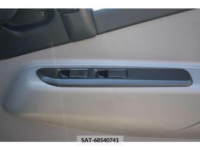 Mitsubishi CANTER 2017-03 223970-9