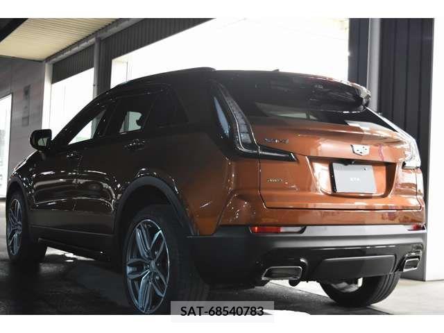 Cadillac XT4 2021-06 224677-16
