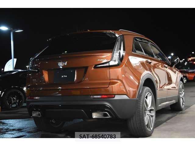 Cadillac XT4 2021-06 224677-15