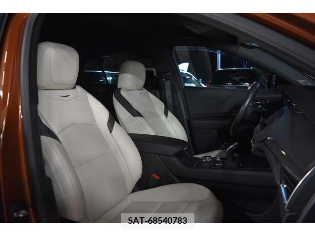Cadillac XT4 2021-06 224677-6