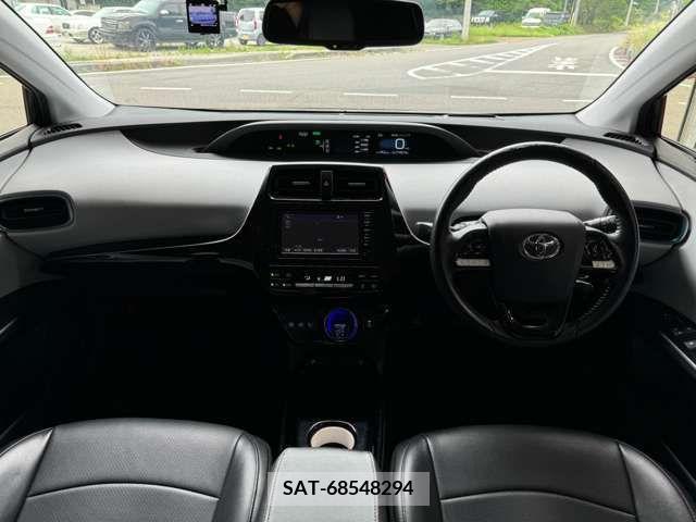 Toyota PRIUS 2016-07 379731-18