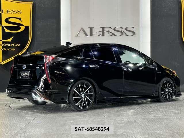 Toyota PRIUS 2016-07 379731-2
