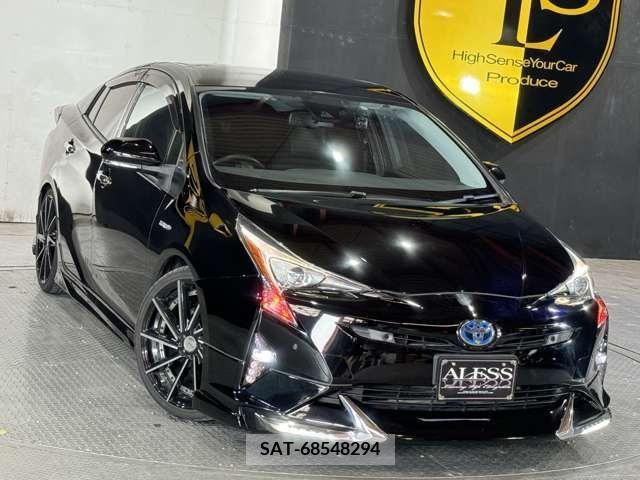 Toyota PRIUS 2016-07 379731-1